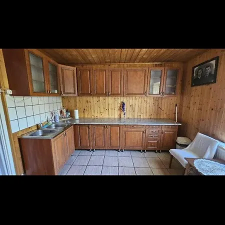 Apartm Zzy アパート *